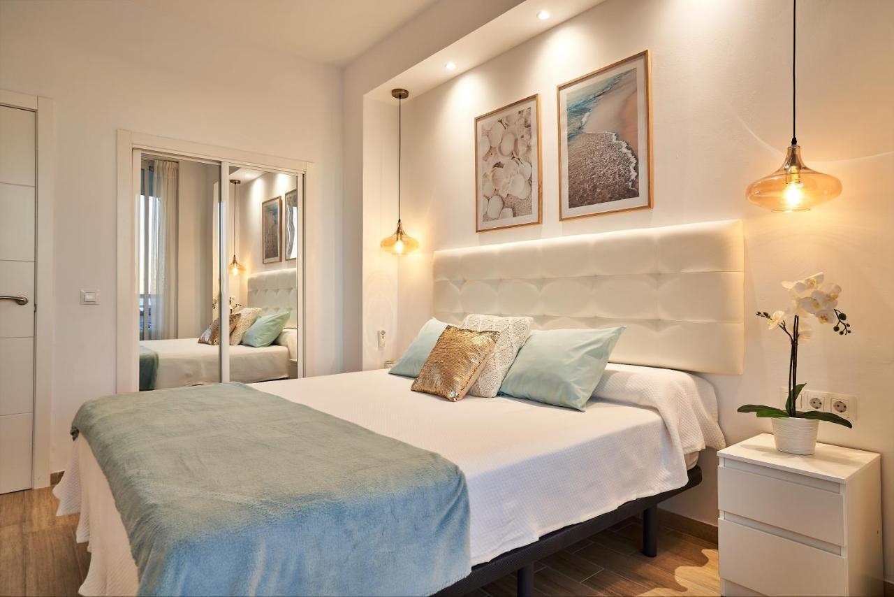 Sunset Beach Charming Apartment With Jacuzzi ตอร์เรโมลิโนส ภายนอก รูปภาพ