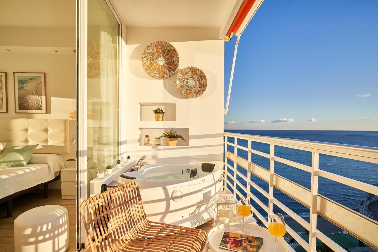 Sunset Beach Charming Apartment With Jacuzzi ตอร์เรโมลิโนส ภายนอก รูปภาพ