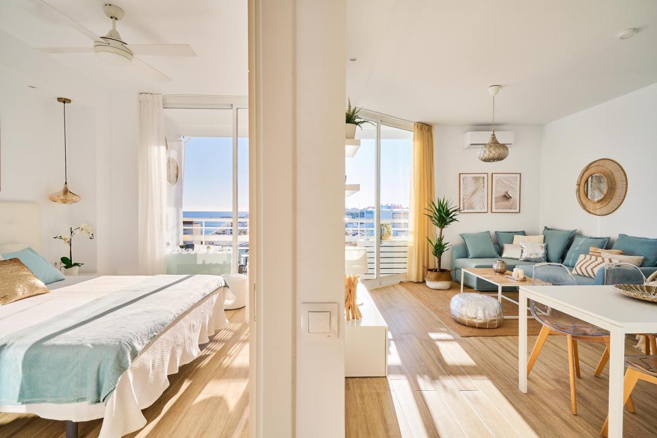 Sunset Beach Charming Apartment With Jacuzzi ตอร์เรโมลิโนส ภายนอก รูปภาพ